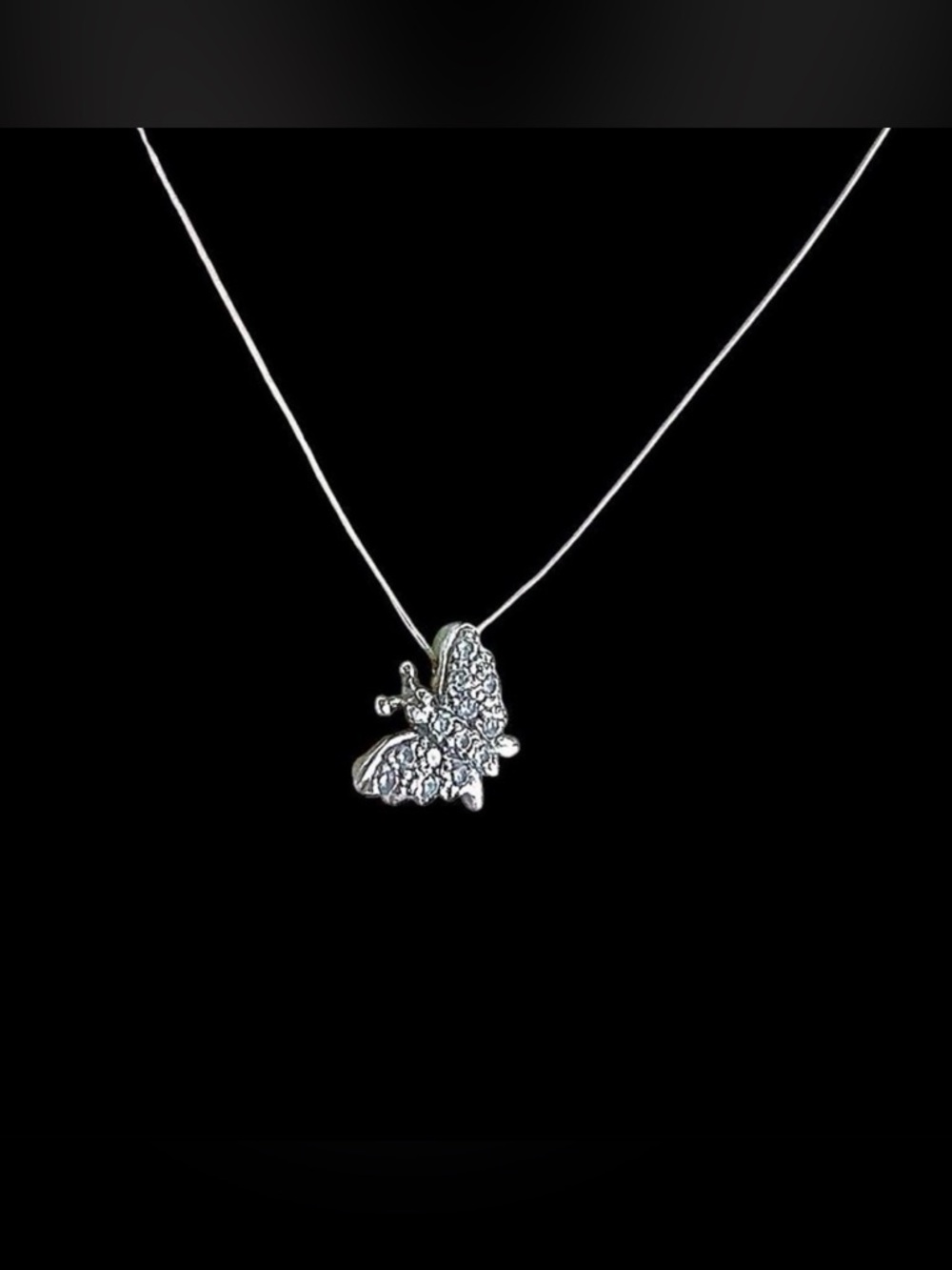 Dainty 18K Gold Diamond Pave Floating Butterfly Invisible Necklace - Picture 6 of 7
